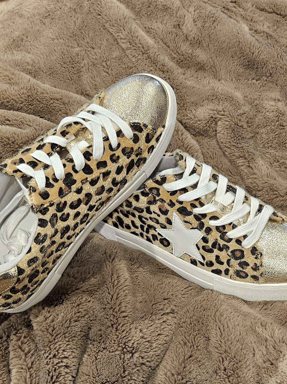 Cheetah Glitter Gold Print Low-Top "Party" Sneakers with Stars
